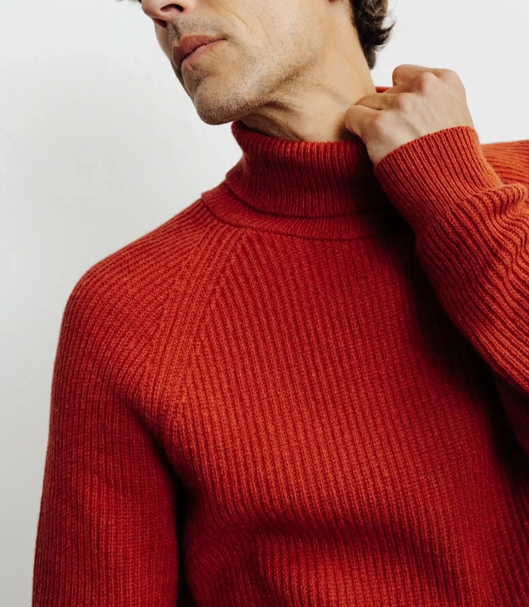 Pull col roulé uni rouge clair - Image 2