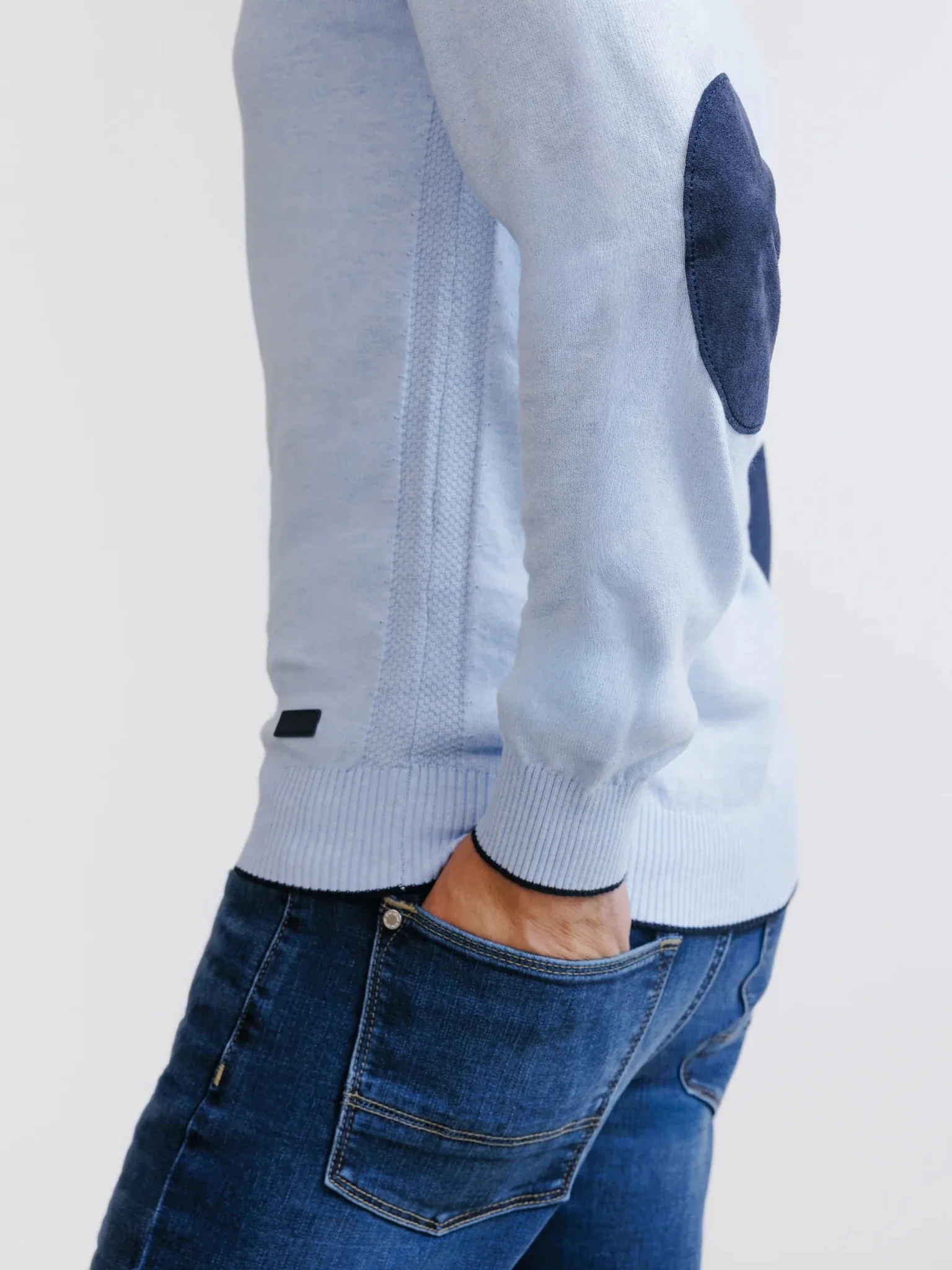 Pull col V bleu ciel - Image 5