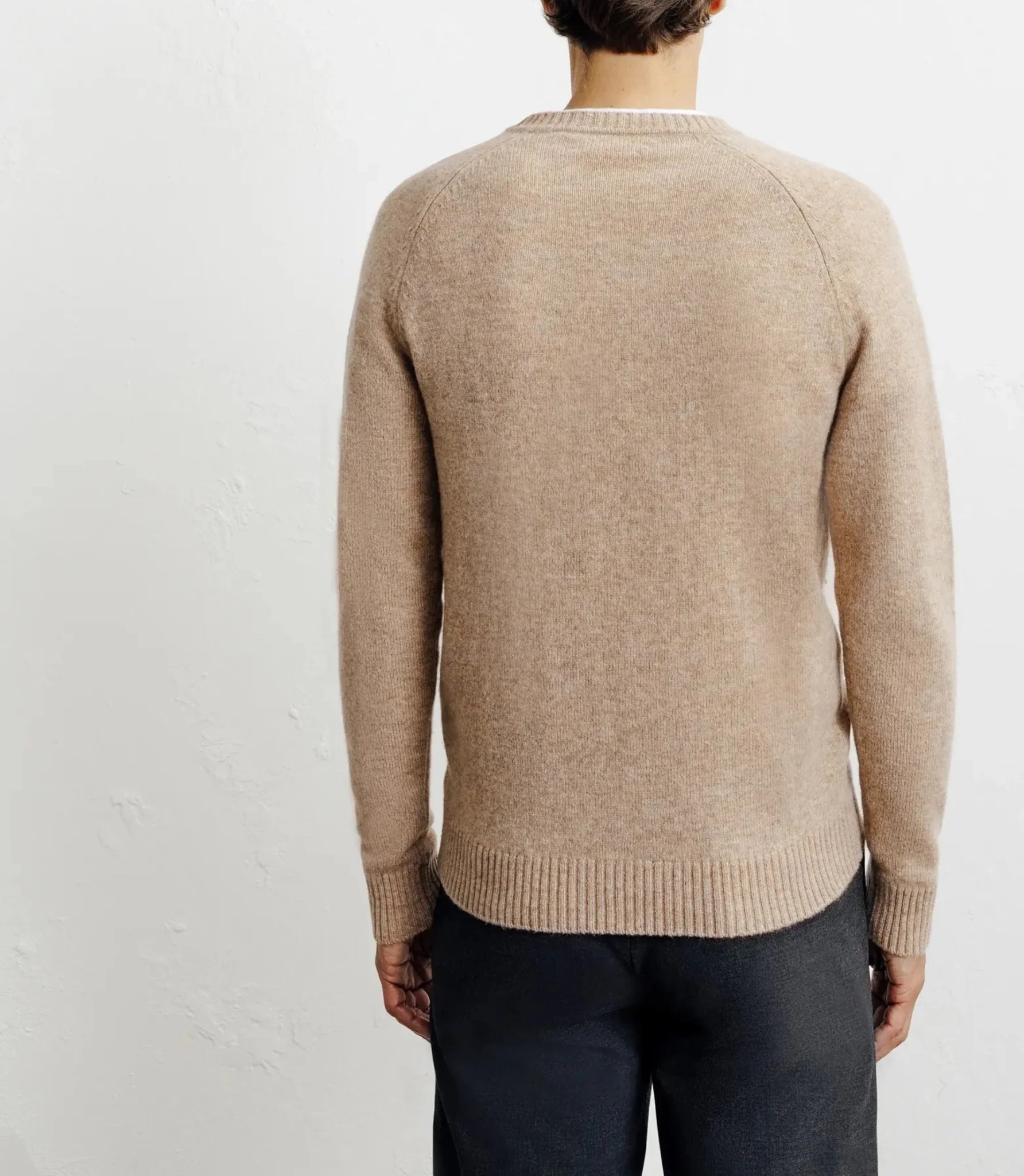 Pull en laine col rond beige - Image 4