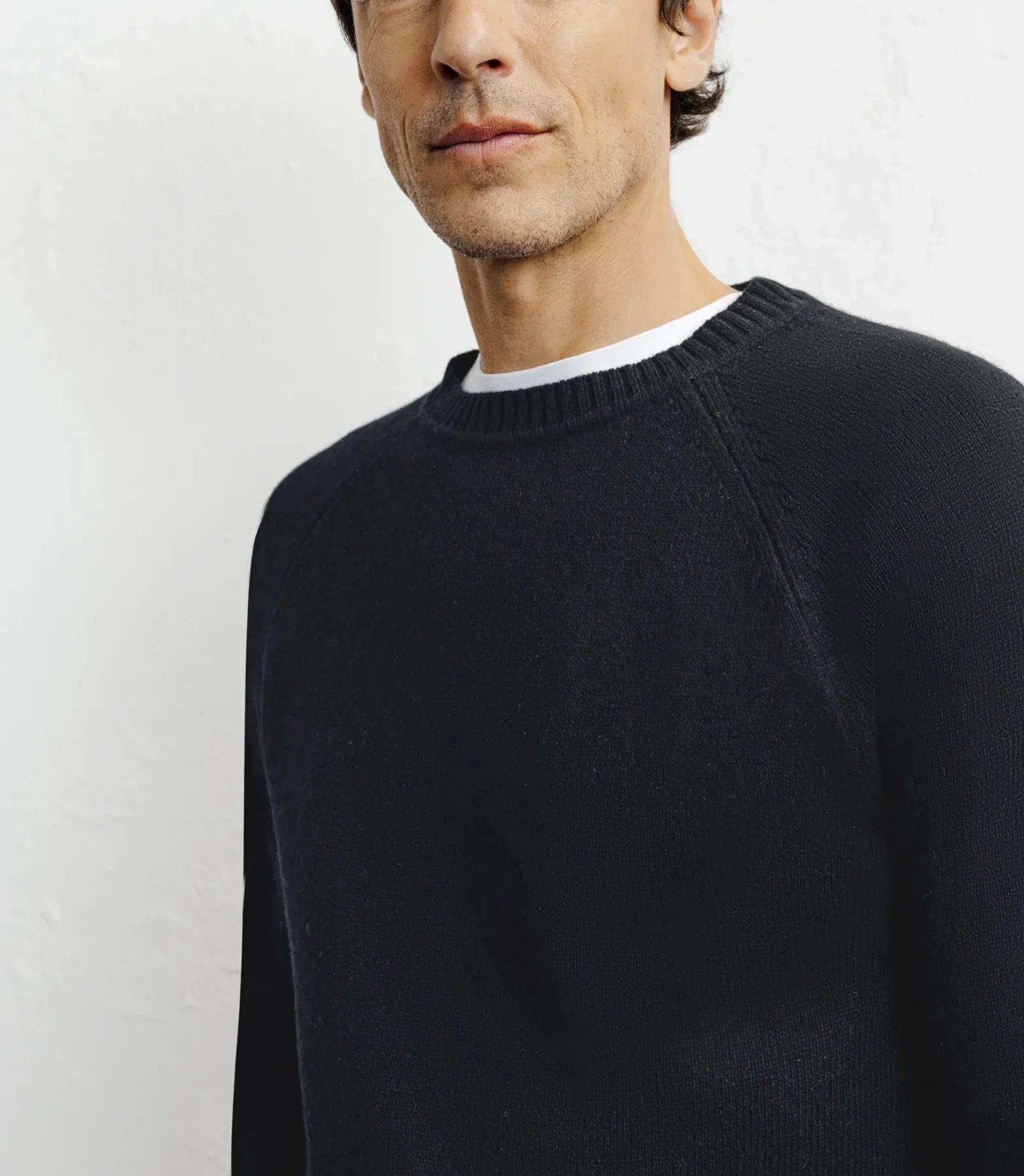 Pull en laine col rond noir - Image 2