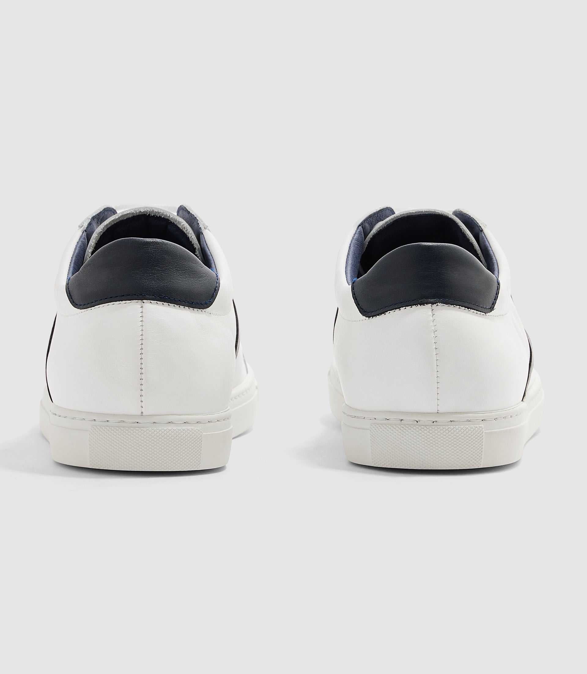 Sneakers en cuir blanche et marine "Eva" - Image 3