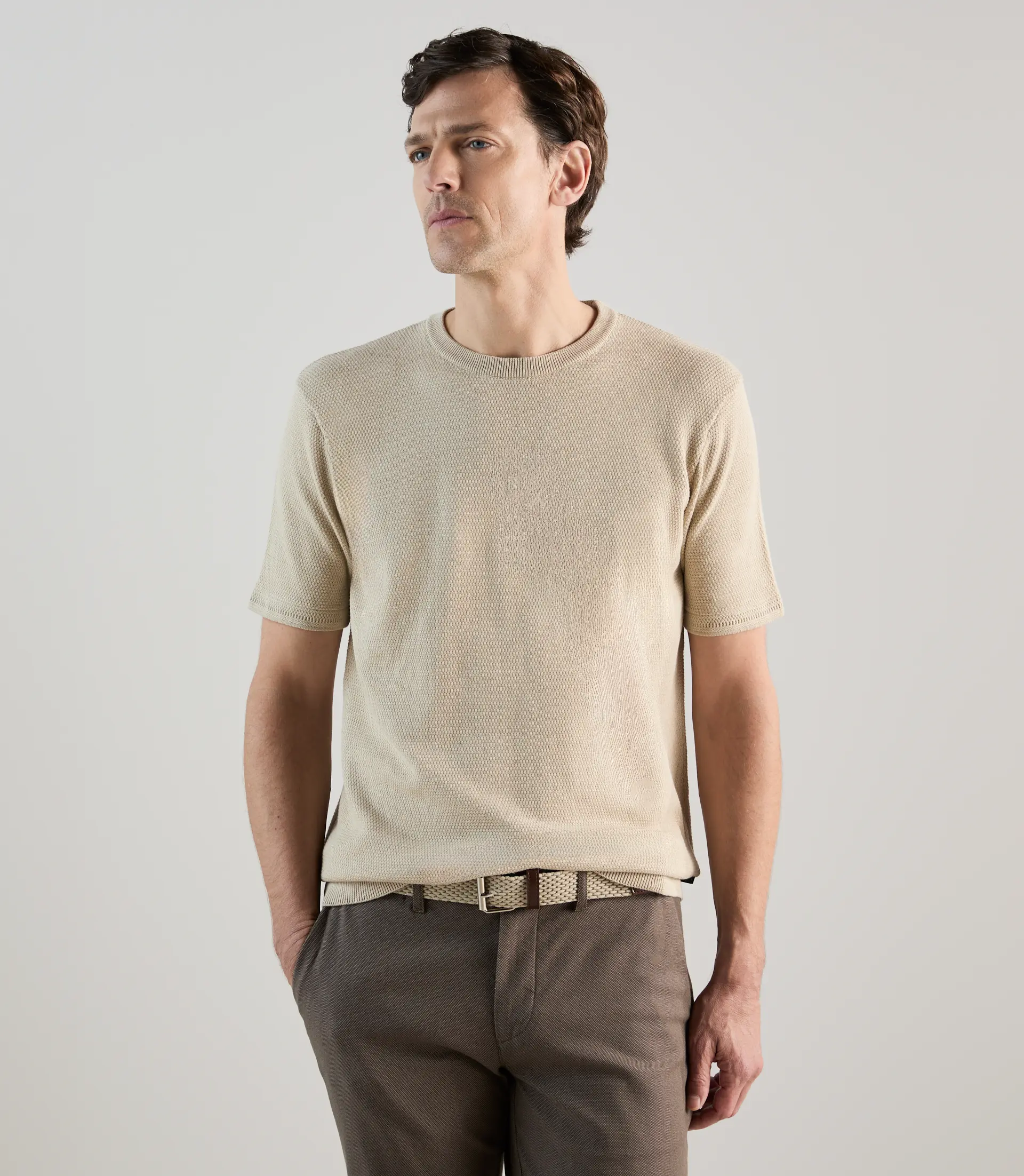 T-shirt à manches courtes en jeu de points beige - Image 5
