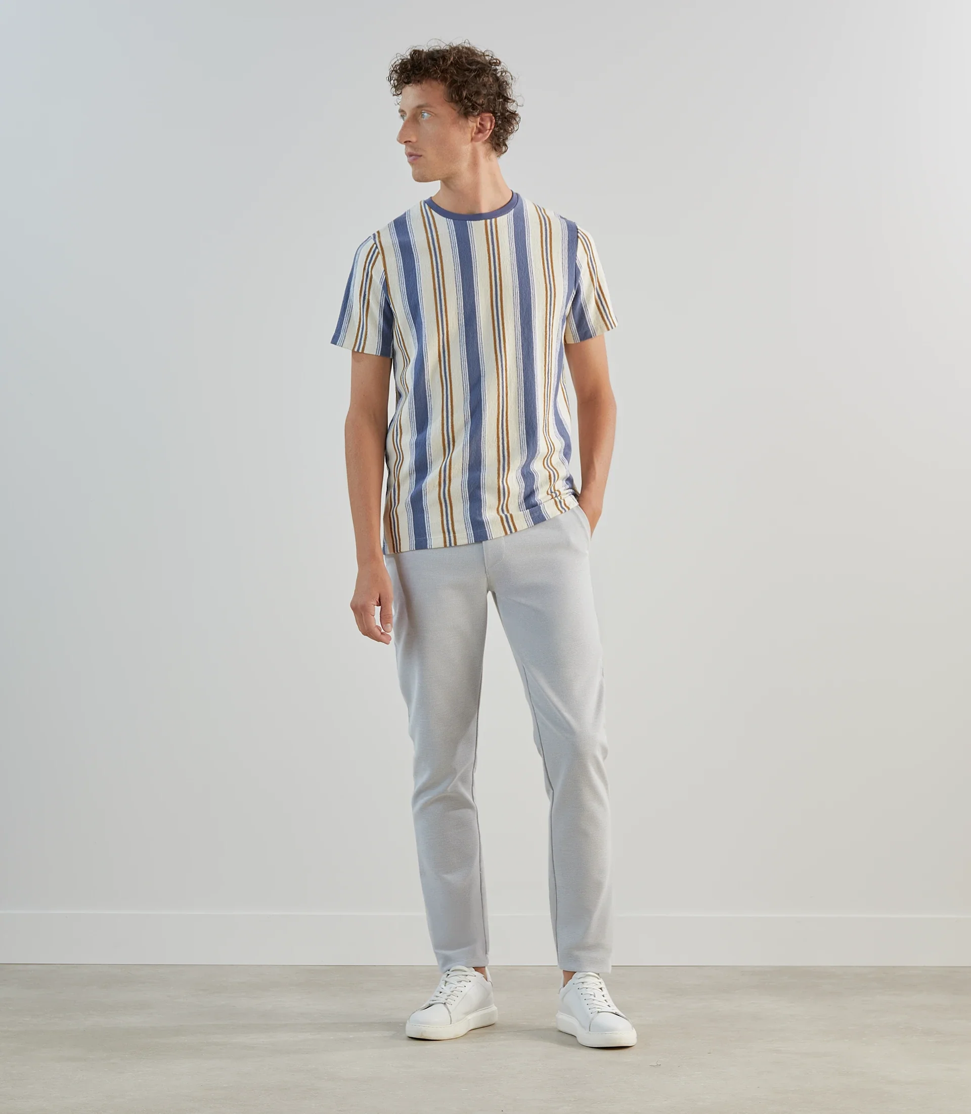 T-shirt à manches courtes rayé écru denim - Image 3