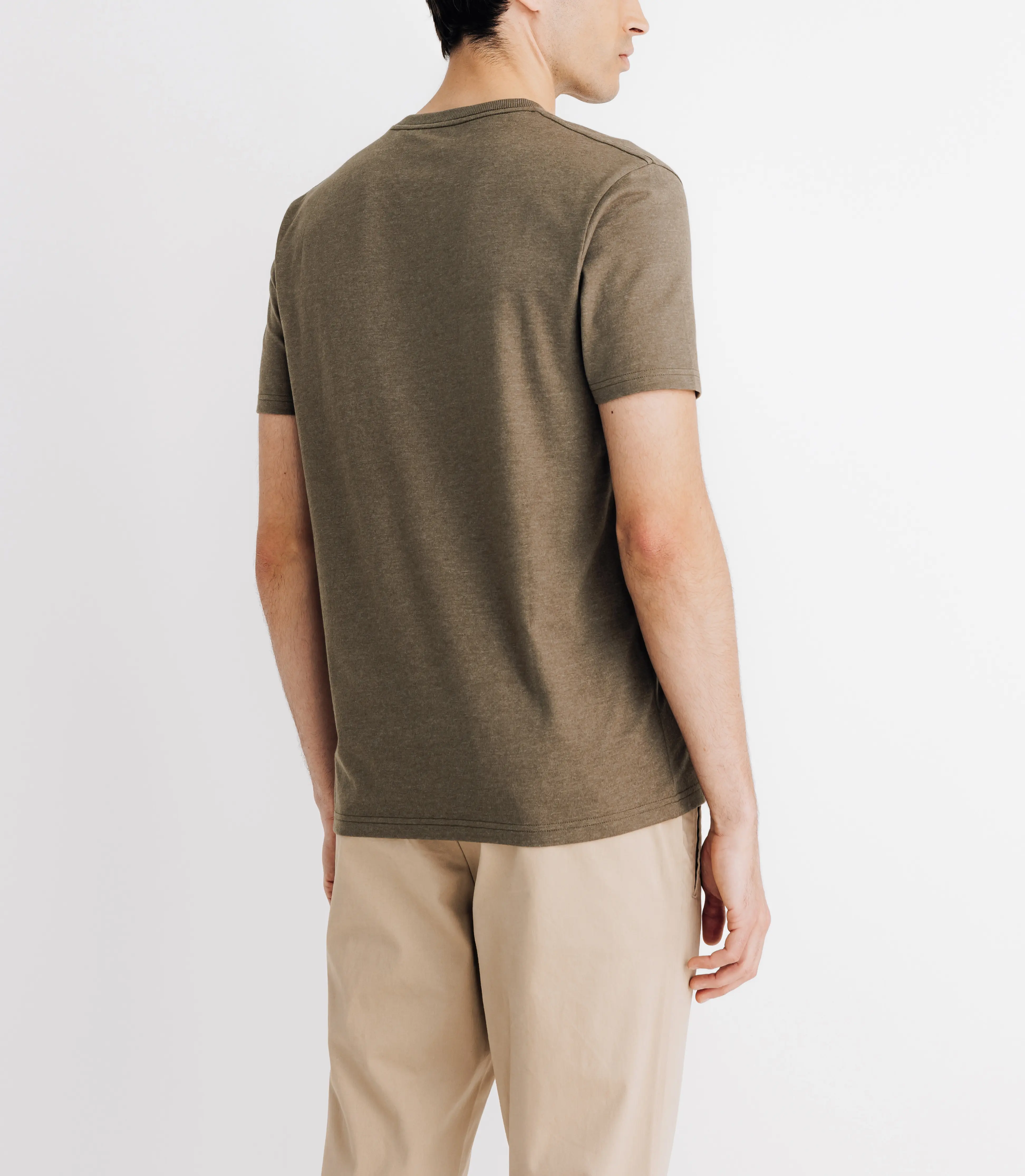 T-shirt col V avec poche kaki - Image 4