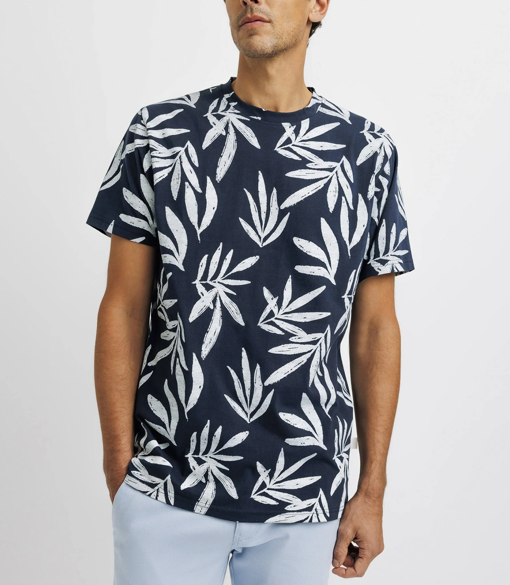 T-shirt à fleurs marine - Image 2